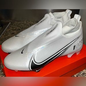 NIKE Vapor Edge Pro 360 Mens Football Cleats White/Black 10.5